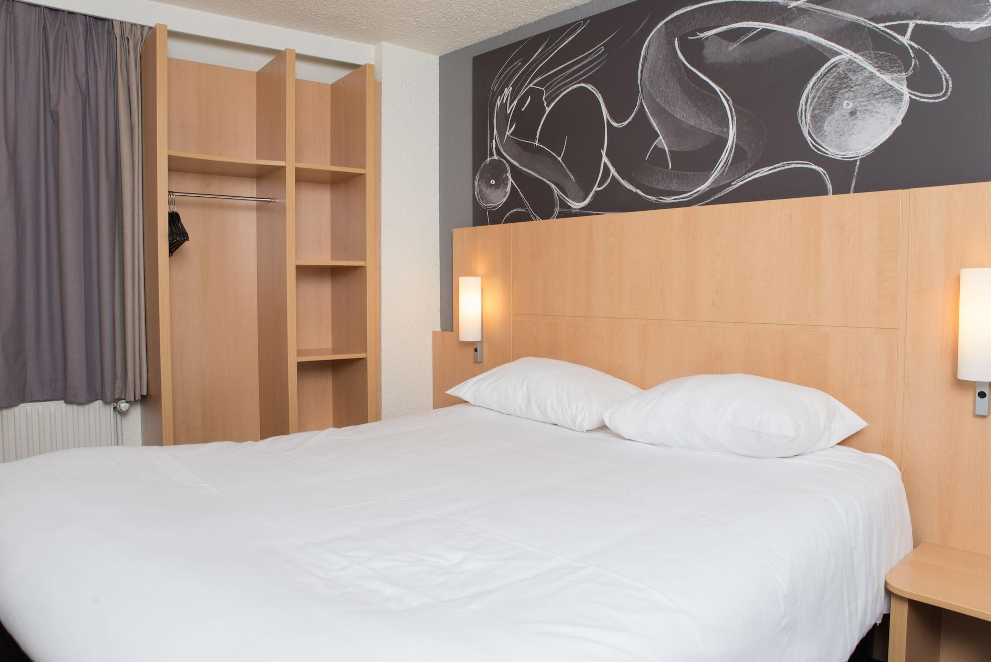 Ibis Paris Brancion Parc Des Expositions 15Eme Hotel Exterior photo