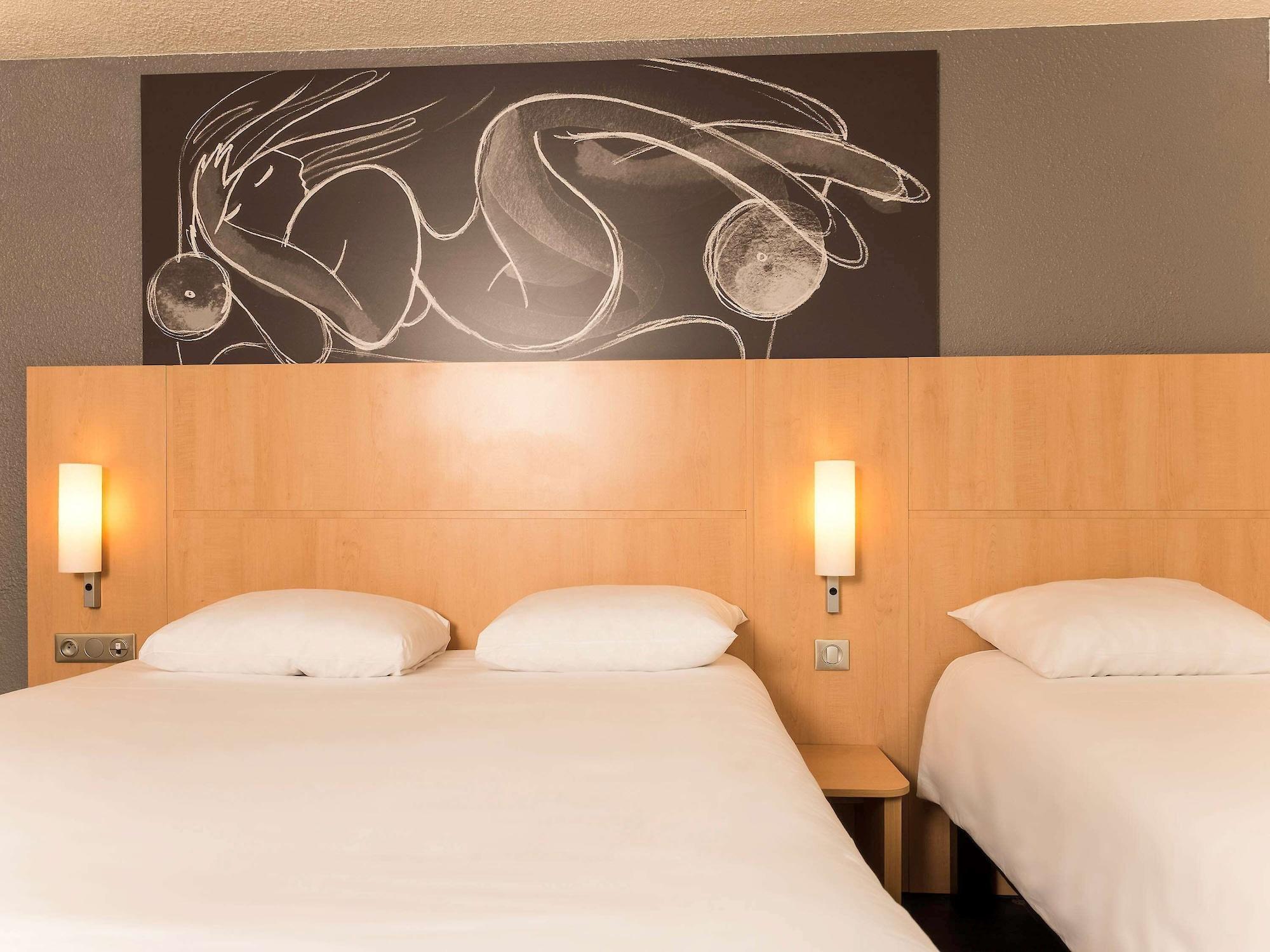 Ibis Paris Brancion Parc Des Expositions 15Eme Hotel Exterior photo